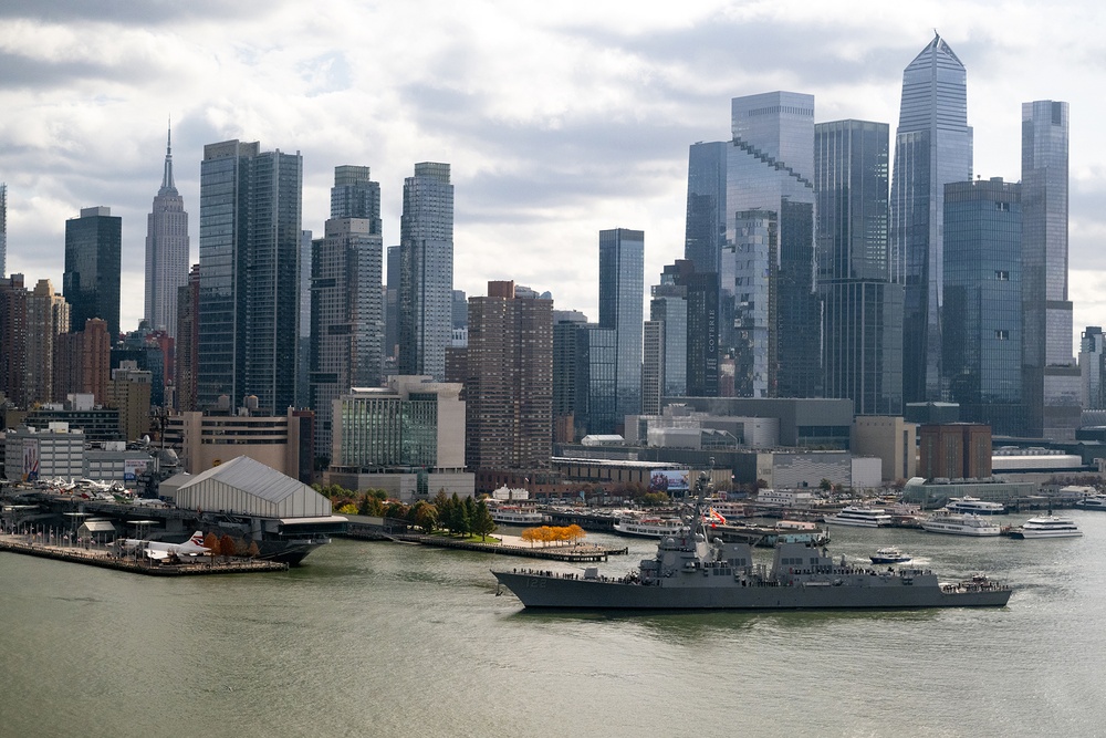 USS John.Basilone Arrives for Commissioning In NYC