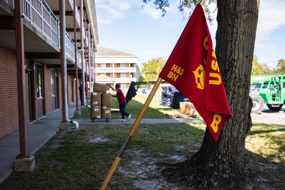 New Barracks Amenities Delivered: H&amp;S Battalion receives new mattresses, blinds and linen upgrades