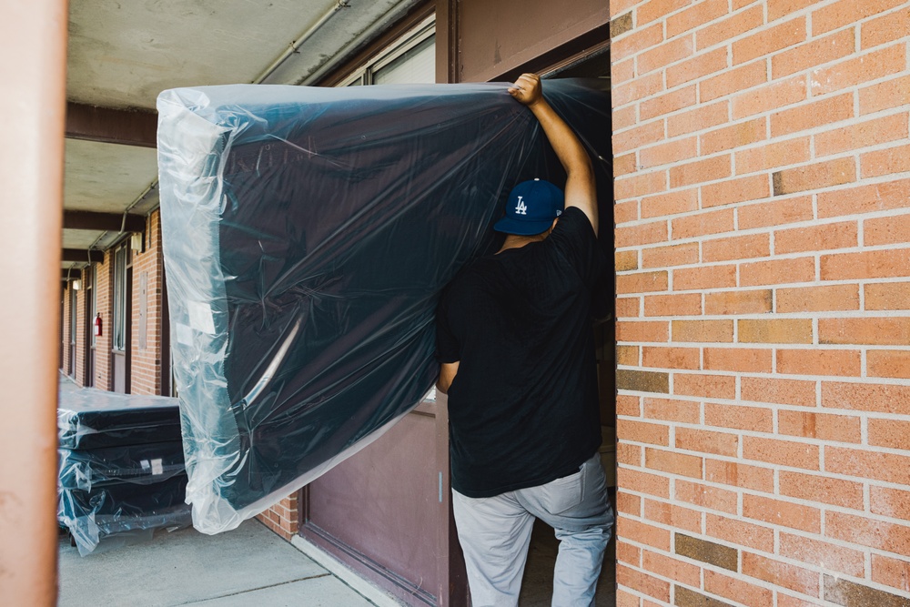 New Barracks Amenities Delivered: H&amp;S Battalion receives new mattresses, blinds and linen upgrades