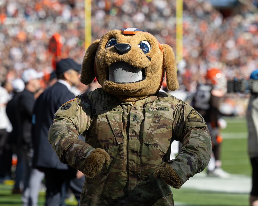 U.S. Army Band Downrange perform at Cleveland Browns Week 9