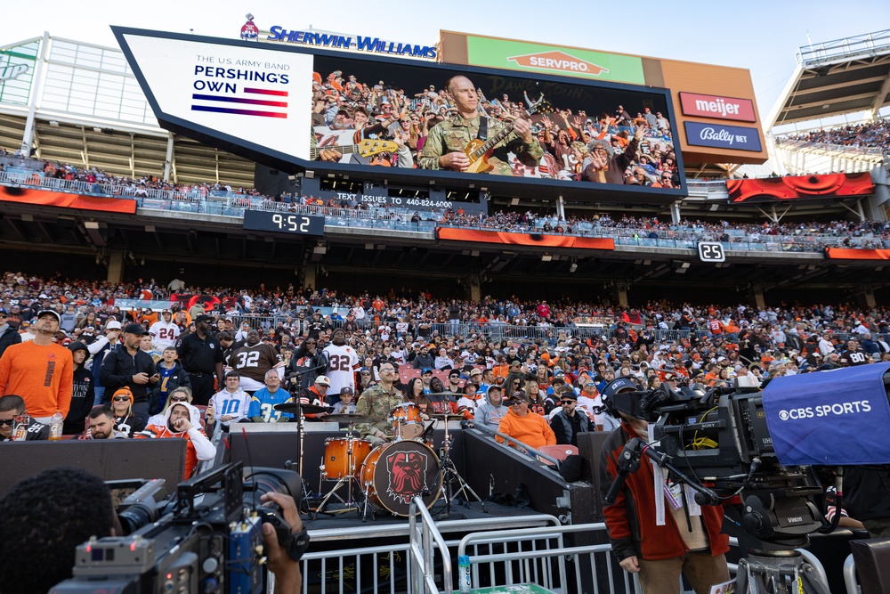 U.S. Army Band Downrange perform at Cleveland Browns Week 9