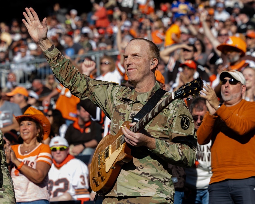 U.S. Army Band Downrange perform at Cleveland Browns Week 9