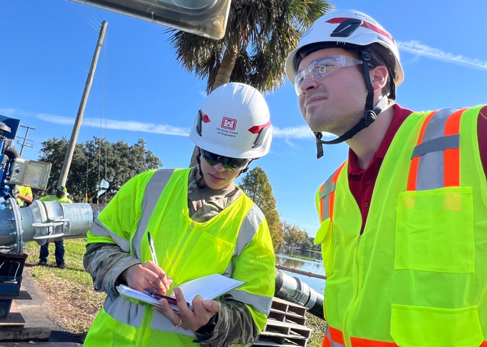 USACE sends water pumps to bring flood relief to Lake Bonny residents