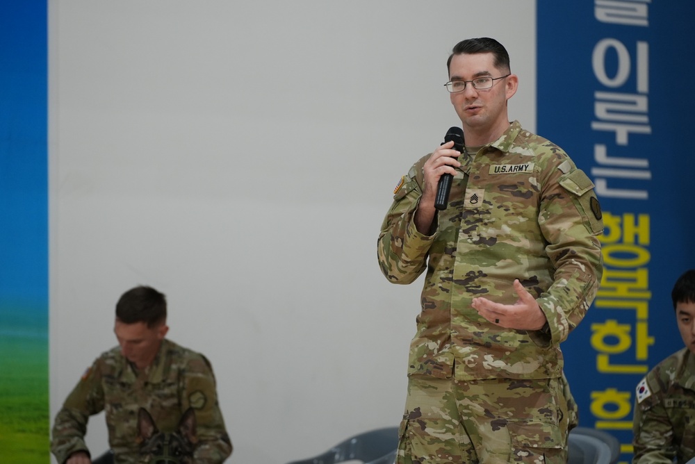 903rd MWR K9 Demonstration at Korea Pet High School