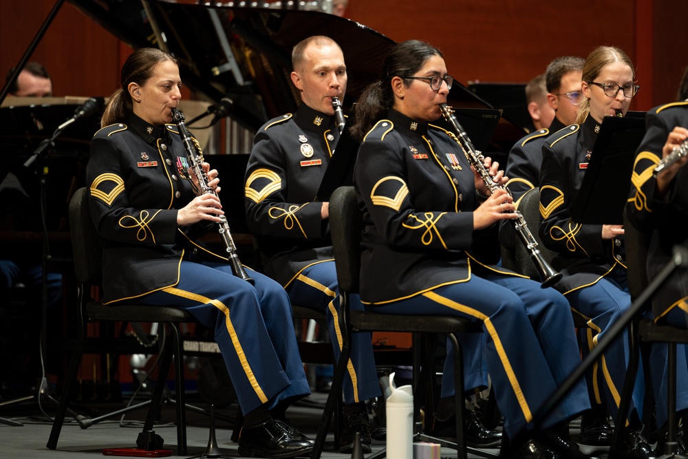 The U.S. Army Concert Band performs for 1,000 students as part of Veteran and the Arts Initiative