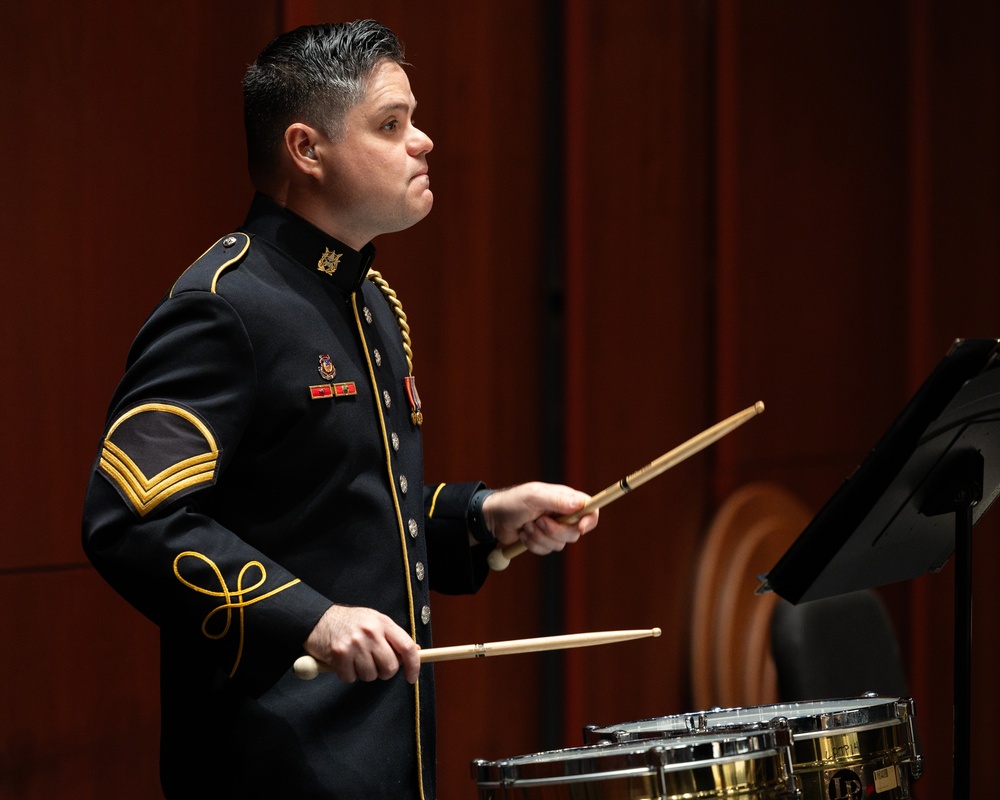 The U.S. Army Concert Band performs for 1,000 students as part of Veteran and the Arts Initiative