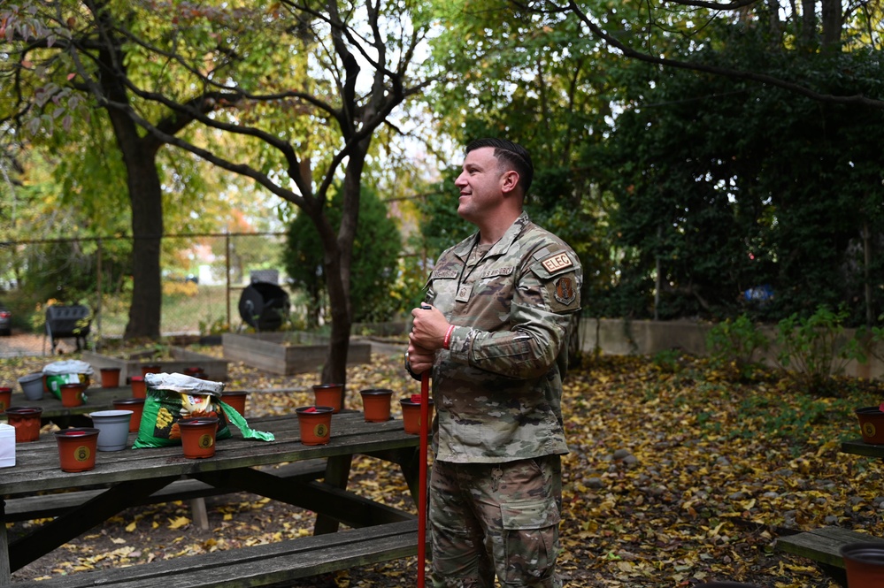 DC National Guard Counterdrug Program and MPD Host Inspiring &amp;quot;Plant the Promise&amp;quot; Event for Red Ribbon Week