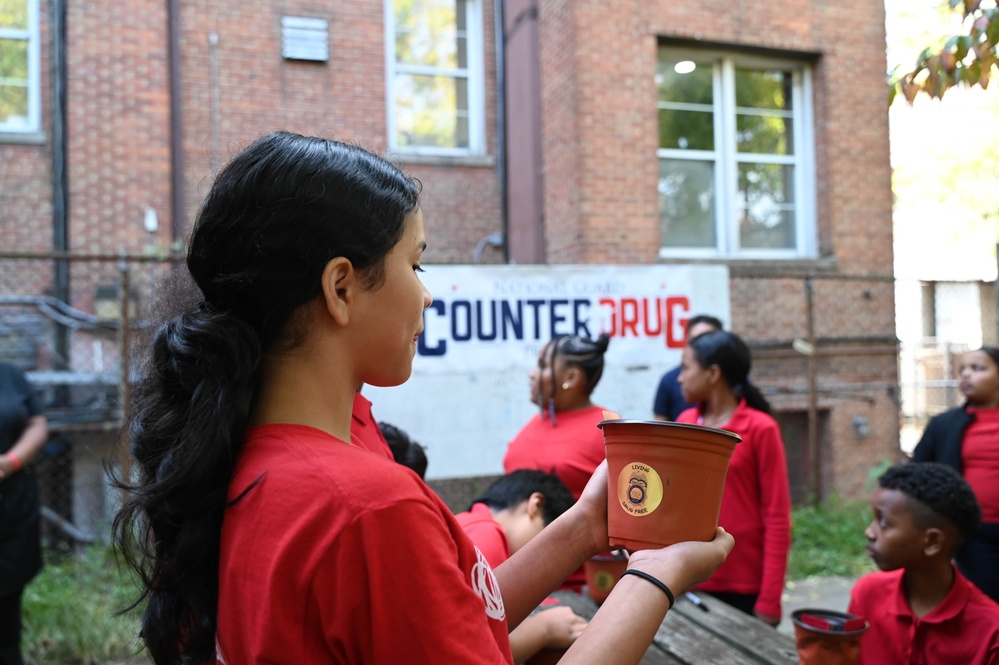 DC National Guard Counterdrug Program and MPD Host Inspiring &amp;quot;Plant the Promise&amp;quot; Event for Red Ribbon Week