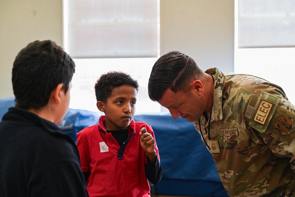 DC National Guard Counterdrug Program and MPD Host Inspiring &amp;quot;Plant the Promise&amp;quot; Event for Red Ribbon Week