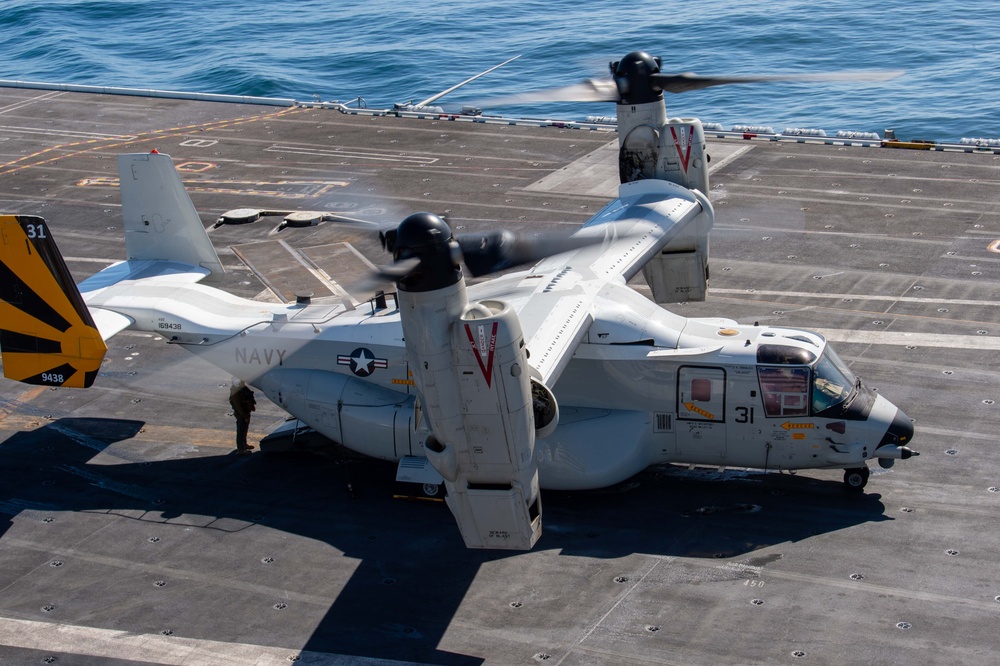 USS Ronald Reagan (CVN 76) conducts flight operations