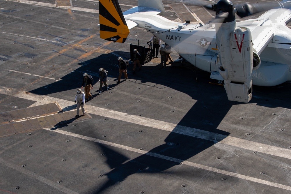 USS Ronald Reagan (CVN 76) conducts flight operations