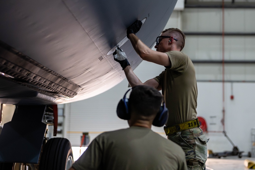 379th EMXS repair and replace static port