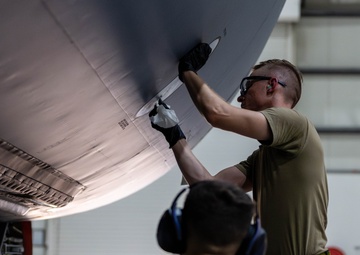 379th EMXS repair and replace static port