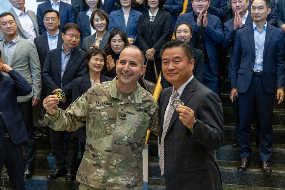 Korean National Police students visit Eighth Army, Camp Humphreys