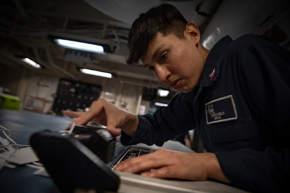 Nimitz Sailor Cuts Labels