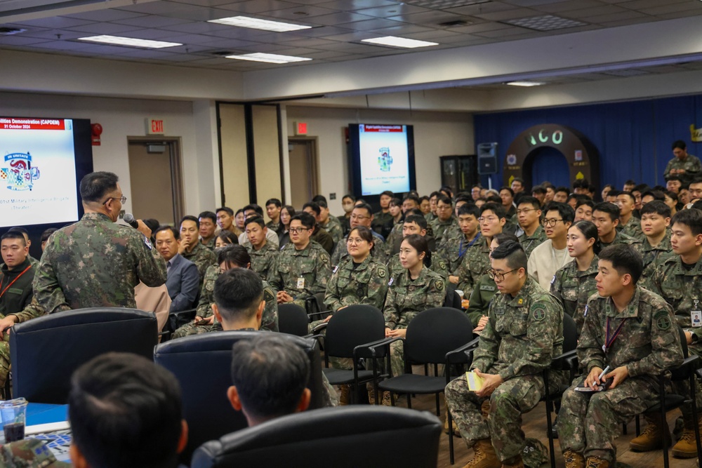 501st Military Intelligence Brigade Hosts Capabilities Demonstration