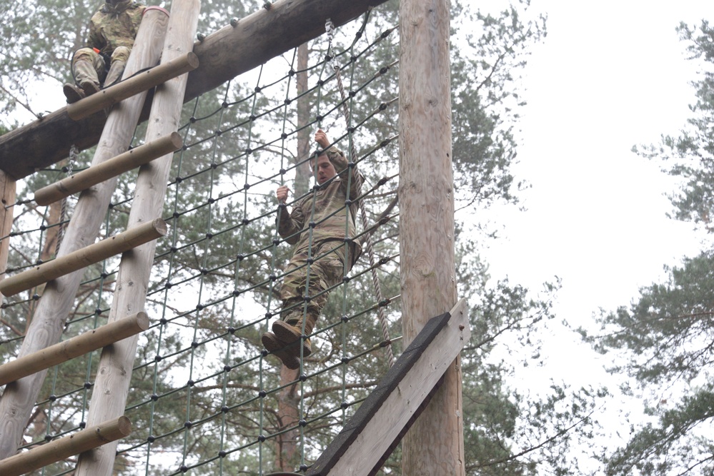 56th SBCT Soldiers earn air assault wings in Grafenwoehr