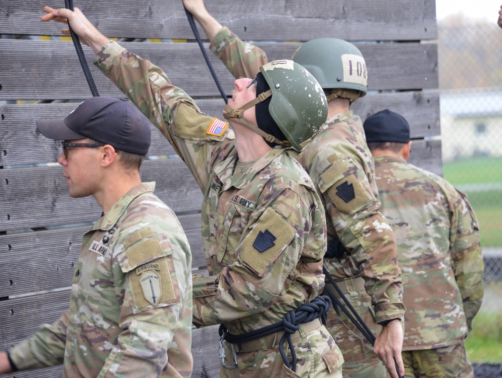 56th SBCT Soldiers earn air assault wings in Grafenwoehr