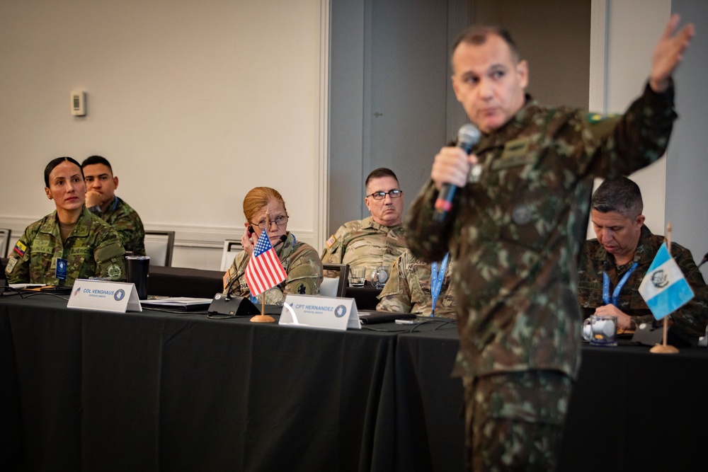 Conference of American Armies opens in Miami, focusing on 21st century security challenges