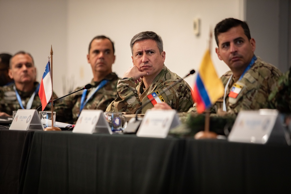 Conference of American Armies opens in Miami, focusing on 21st century security challenges