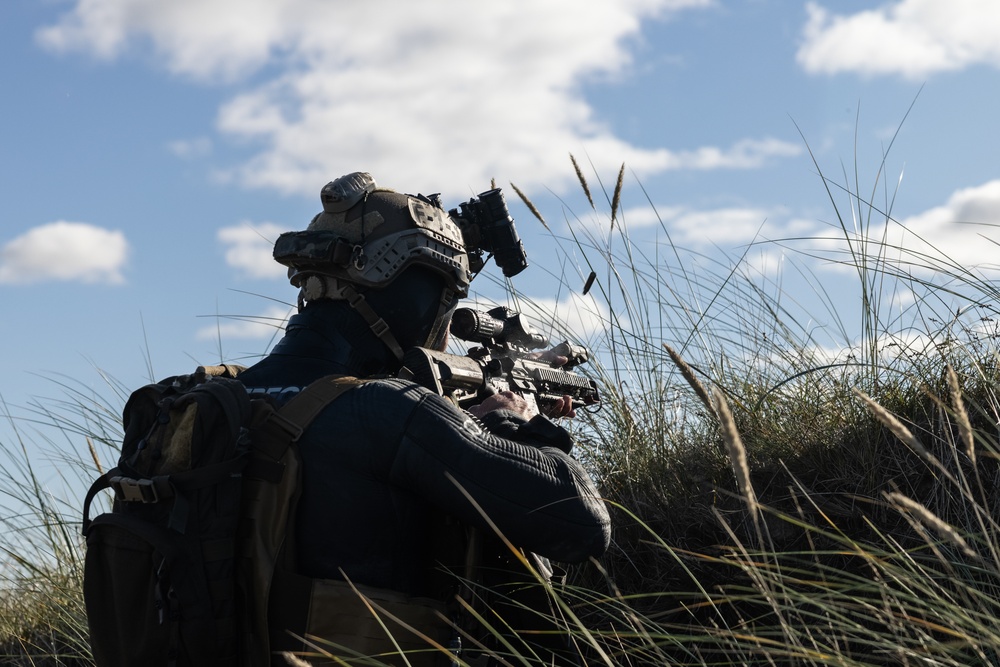2d Recon Marines train in Latvia