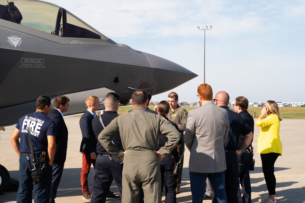 F-35s Visit the 174th Attack Wing