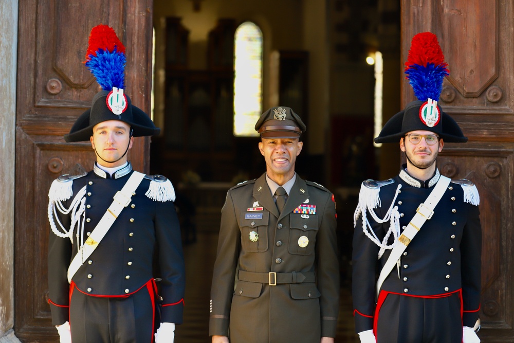 Army Leaders honor Italian National Unity and Armed Forces Day in Vicenza Ceremony