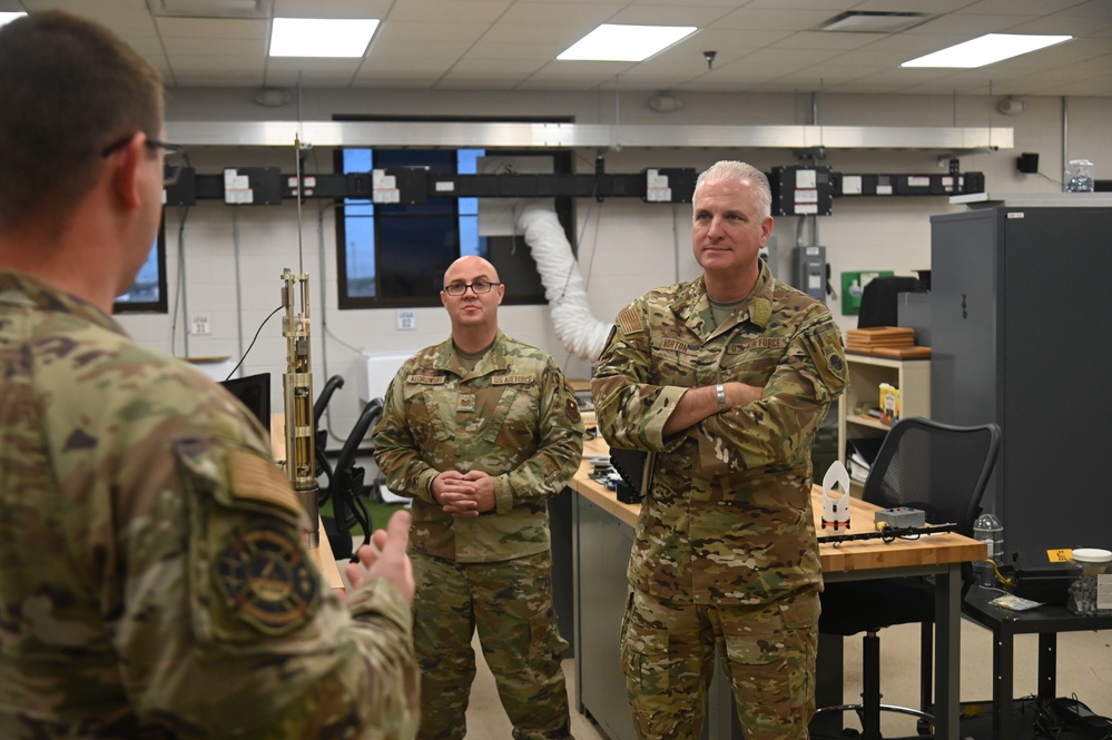 AETC Intelligence leader visits Raider Team