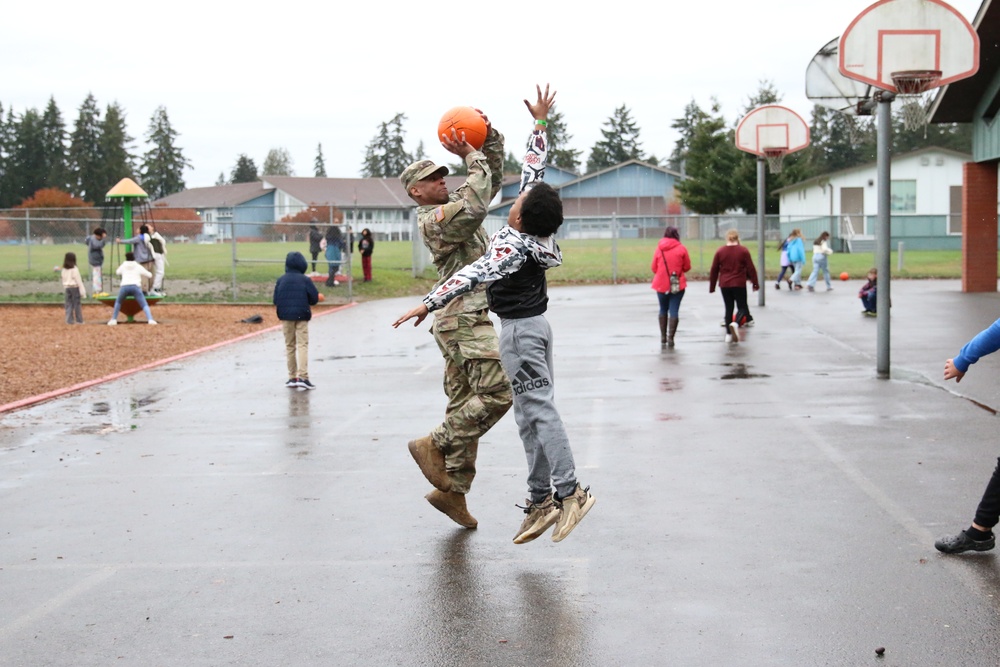 593d ESC Unit Ministry Team Joins Thompson Elementary Students for Dia De Los Muertos Lunch