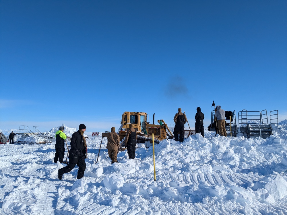 DET Antarctica Operationalizes Williams Field (NMCB-3)