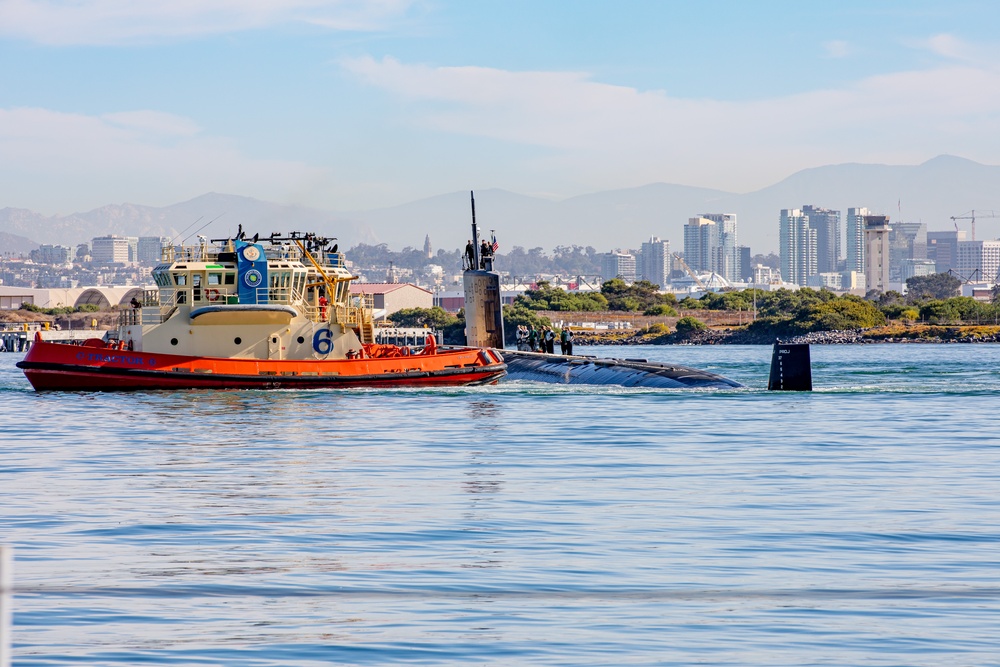 USS Greeneville Arrives in San Diego