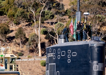 USS Greeneville Arrives in San Diego