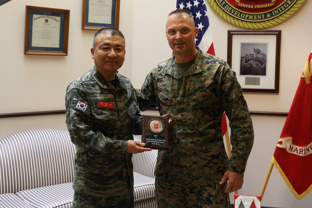 Colonel Kyung Ho Cho Visits CD&amp;I