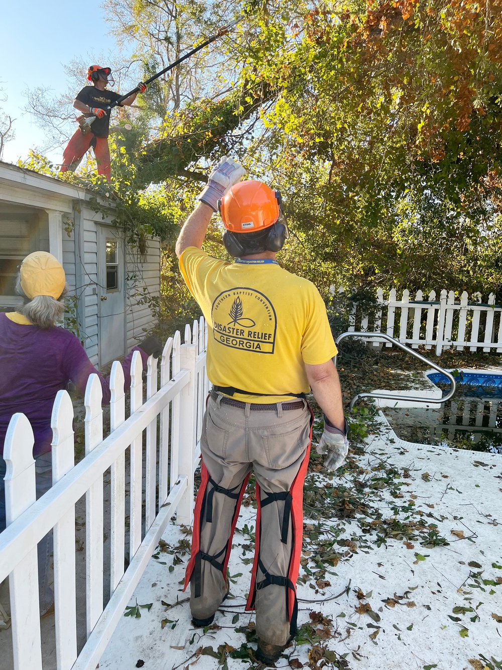 Southern Baptist Convention Georgia Disaster Relief group assist home owners in Statesboro, GA