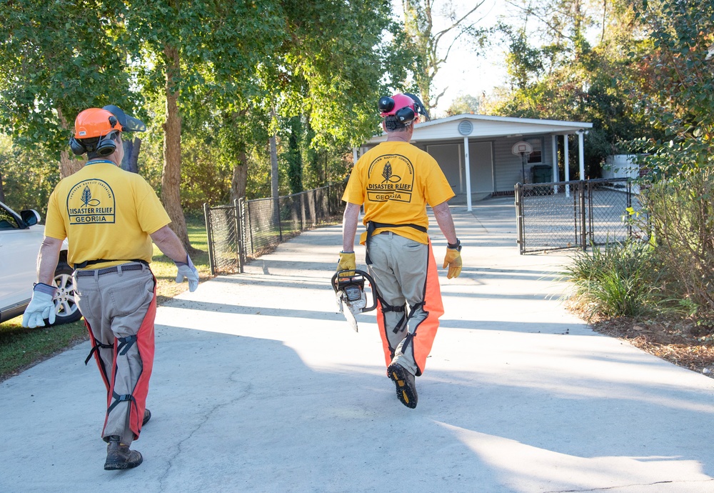 Southern Baptist Convention Georgia Disaster Relief Group Assists Homeowners in Statesboro, GA