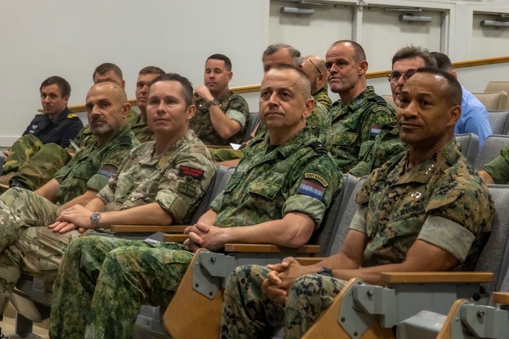 Commandant of Netherlands Marine Corps meets with II MEF Leaders During Multination Amphibious Conference