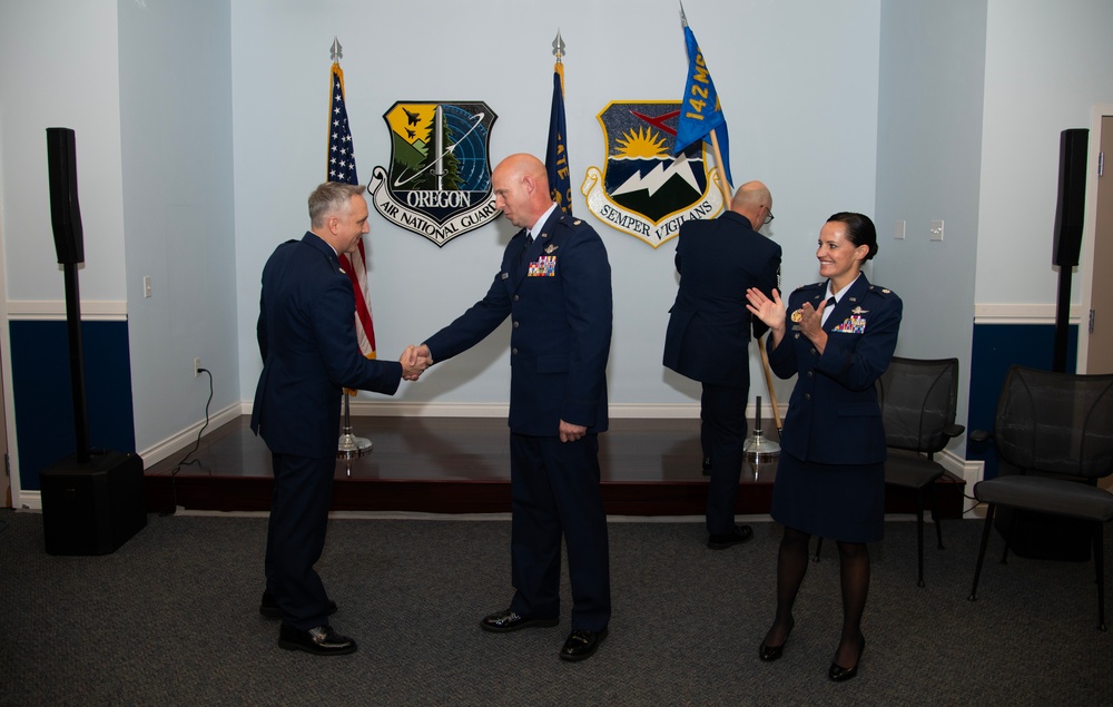 142nd Communications Squadron Welcomes New Commander