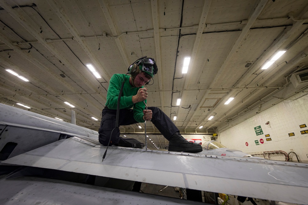 VFA 31Tomcatters Perform Maintenance in USS Gerald R. Ford's (CVN 78) Hangar Bay