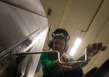 VFA 31Tomcatters Perform Maintenance in USS Gerald R. Ford's (CVN 78) Hangar Bay