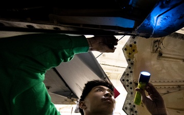 VFA 31Tomcatters Perform Maintenance in USS Gerald R. Ford's (CVN 78) Hangar Bay