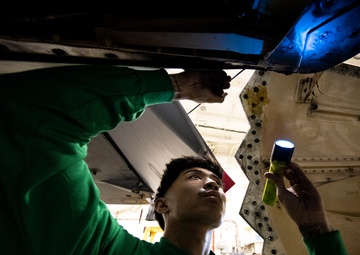 VFA 31Tomcatters Perform Maintenance in USS Gerald R. Ford's (CVN 78) Hangar Bay