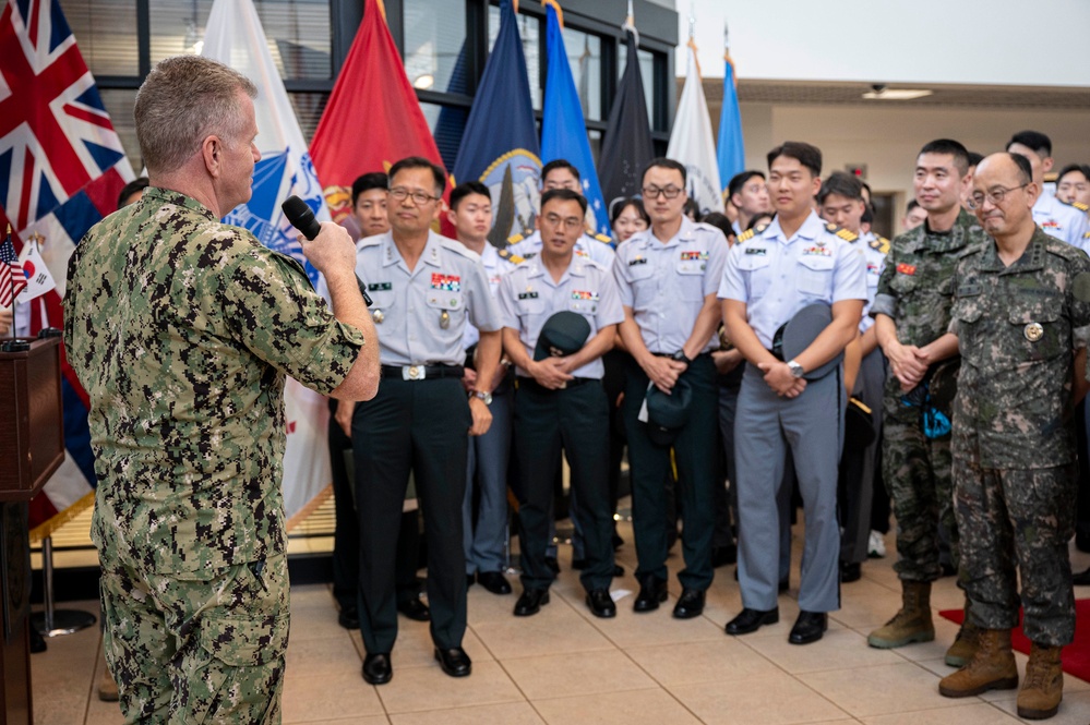 USINDOPACOM Hosts Korea Military Academy Cadets