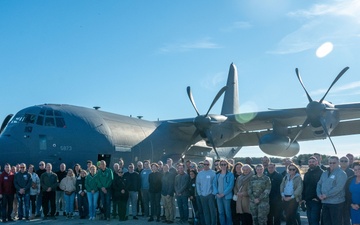 Civilian employers get first hand look at 106thRescue Wing mission during boss lift