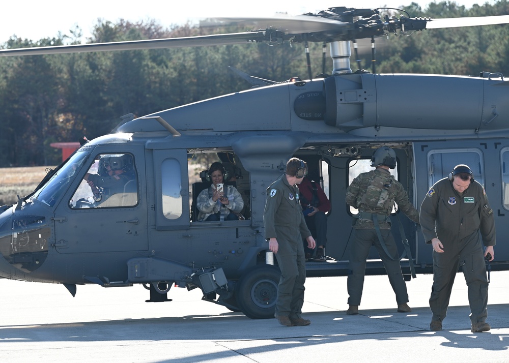 Civilian employers get first hand look at 106thRescue Wing mission during boss lift