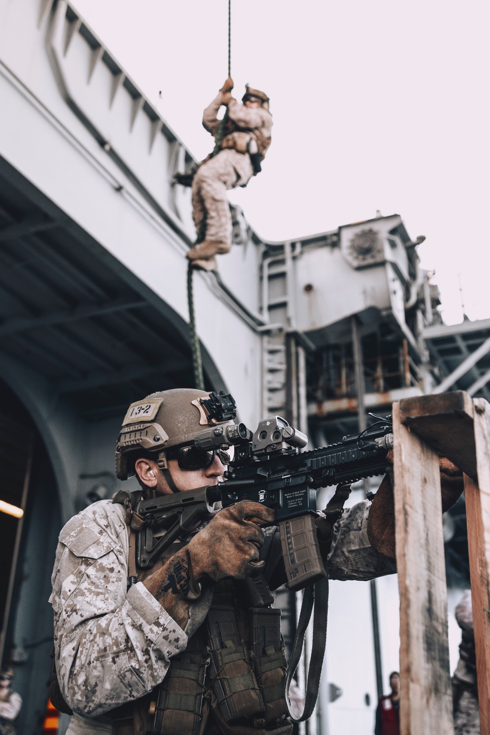 15th MEU Recon Fast-Ropes, Live-Fires Aboard USS Boxer