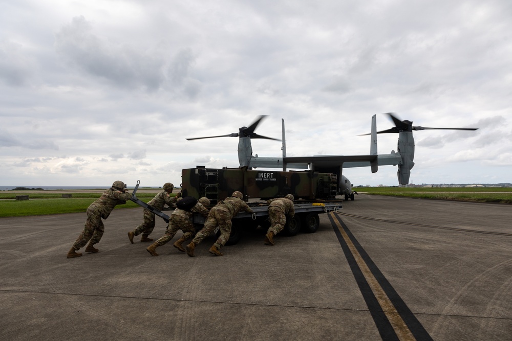 VMM-265, 1-1 ADA transport Patriot missiles aboard MV-22B Osprey