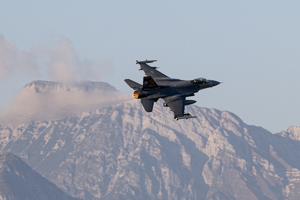 Aviano conducts F-16 training