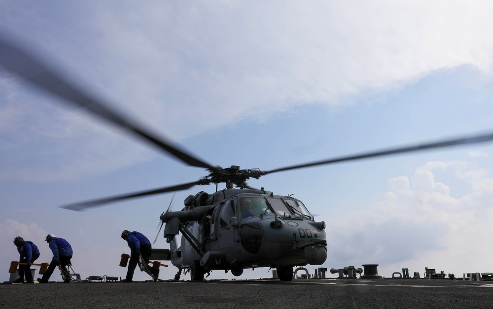 USS Arleigh Burke Flight Quarters