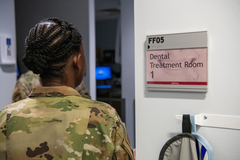 AFRL and AFMRA Leaders gain insight on Pathfinder dental operations and readiness