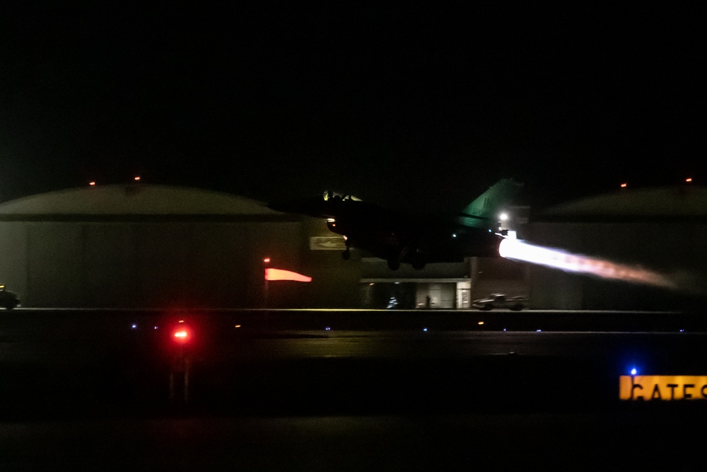 122nd Fighter Wing Conducts Night Flights